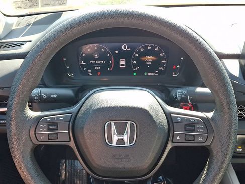 Used 2024 Honda Accord EX image 19