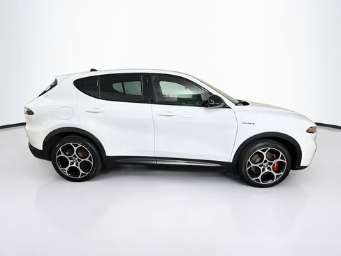 Used 2024 Alfa Romeo Tonale Veloce AWD/4WD image 10