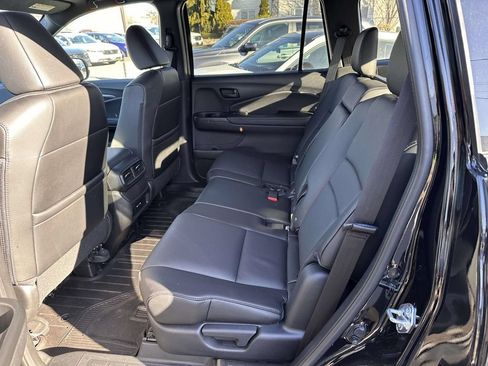 Used 2025 Honda Passport EX-L image 14