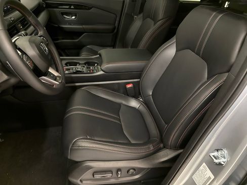 New 2026 Honda Pilot TrailSport image 19