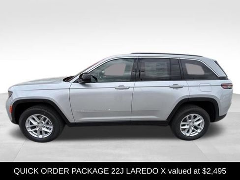 New 2026 Jeep Grand Cherokee Laredo X RWD image 3