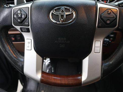 Used 2016 Toyota Sequoia Platinum AWD/4WD image 21