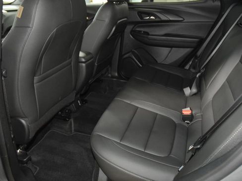 Used 2023 Chevrolet TrailBlazer ACTIV w/ Convenience Package AWD/4WD image 41