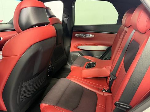 Used 2023 Genesis GV70 2.5T Sport Prestige w/ Sport Prestige Package image 29