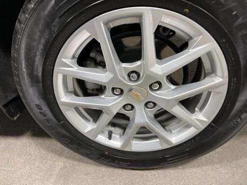 Used 2024 Chevrolet Equinox LT image 43