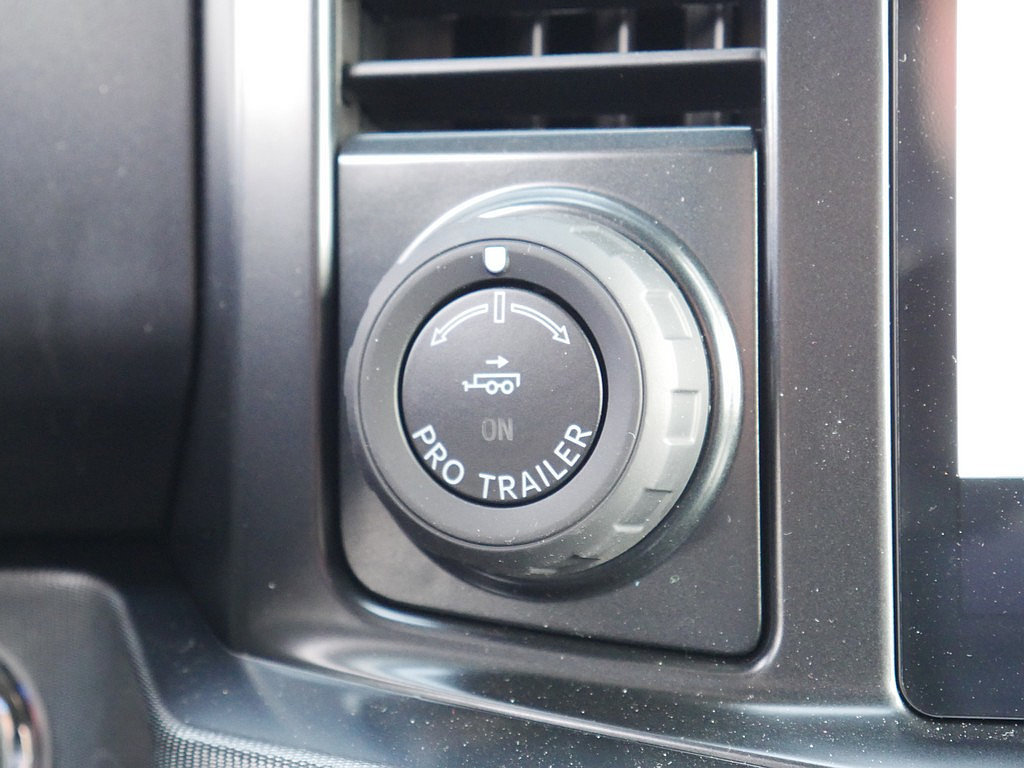 New 2026 Ford F250 Platinum AWD/4WD image 24