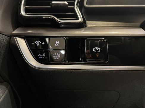 Used 2025 Kia Sportage EX w/ EX Premium Package image 20