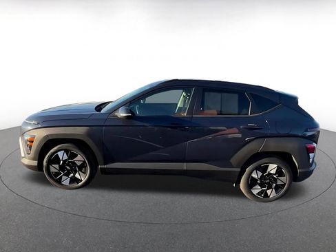 Used 2025 Hyundai Kona SEL image 7