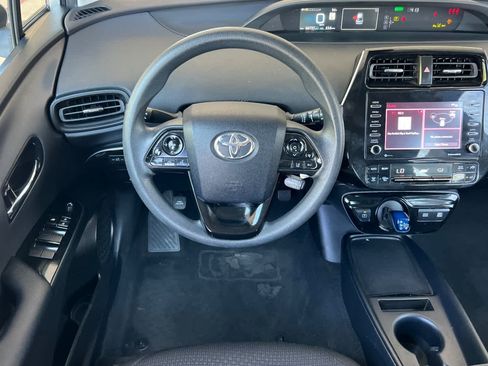 Used 2021 Toyota Prius LE FWD image 14