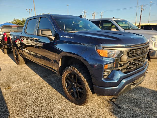 Used 2022 Chevrolet Silverado 1500 Custom RWD image 1
