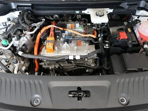 Used 2024 Chevrolet Equinox EV RS FWD image 60