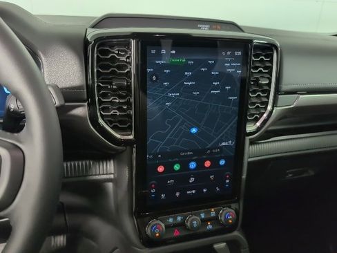 New 2025 Ford Ranger Lariat w/ Trailer Tow Package image 19