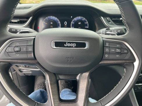 New 2025 Jeep Grand Cherokee Limited image 20