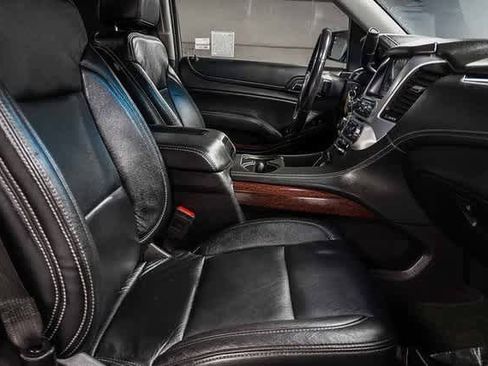 Used 2018 GMC Yukon SLE image 18