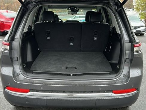 Used 2023 Jeep Grand Cherokee 4WD 4xe image 27