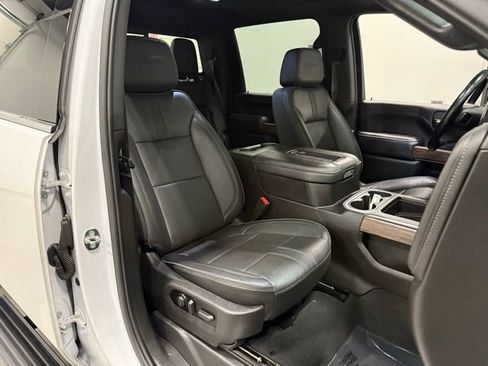 Used 2022 Chevrolet Silverado 2500 High Country w/ Z71 Off-Road Package image 37