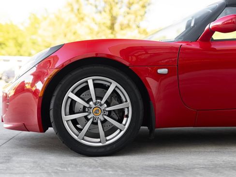 Used 2005 Lotus Elise RWD image 10
