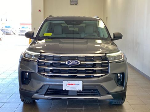 New 2026 Ford Explorer Active w/ Active Comfort Package AWD/4WD image 3