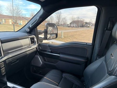 Used 2024 Ford F350 Platinum image 24