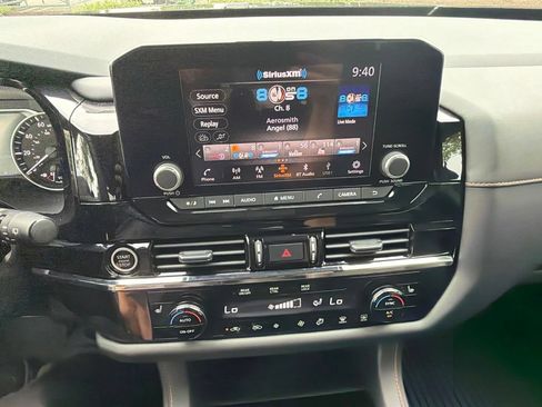 Used 2024 Nissan Pathfinder Rock Creek AWD/4WD image 13