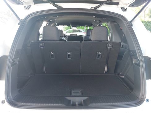 New 2025 Honda Pilot Sport image 13