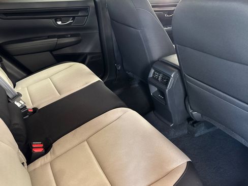 Used 2024 Honda CR-V EX image 32