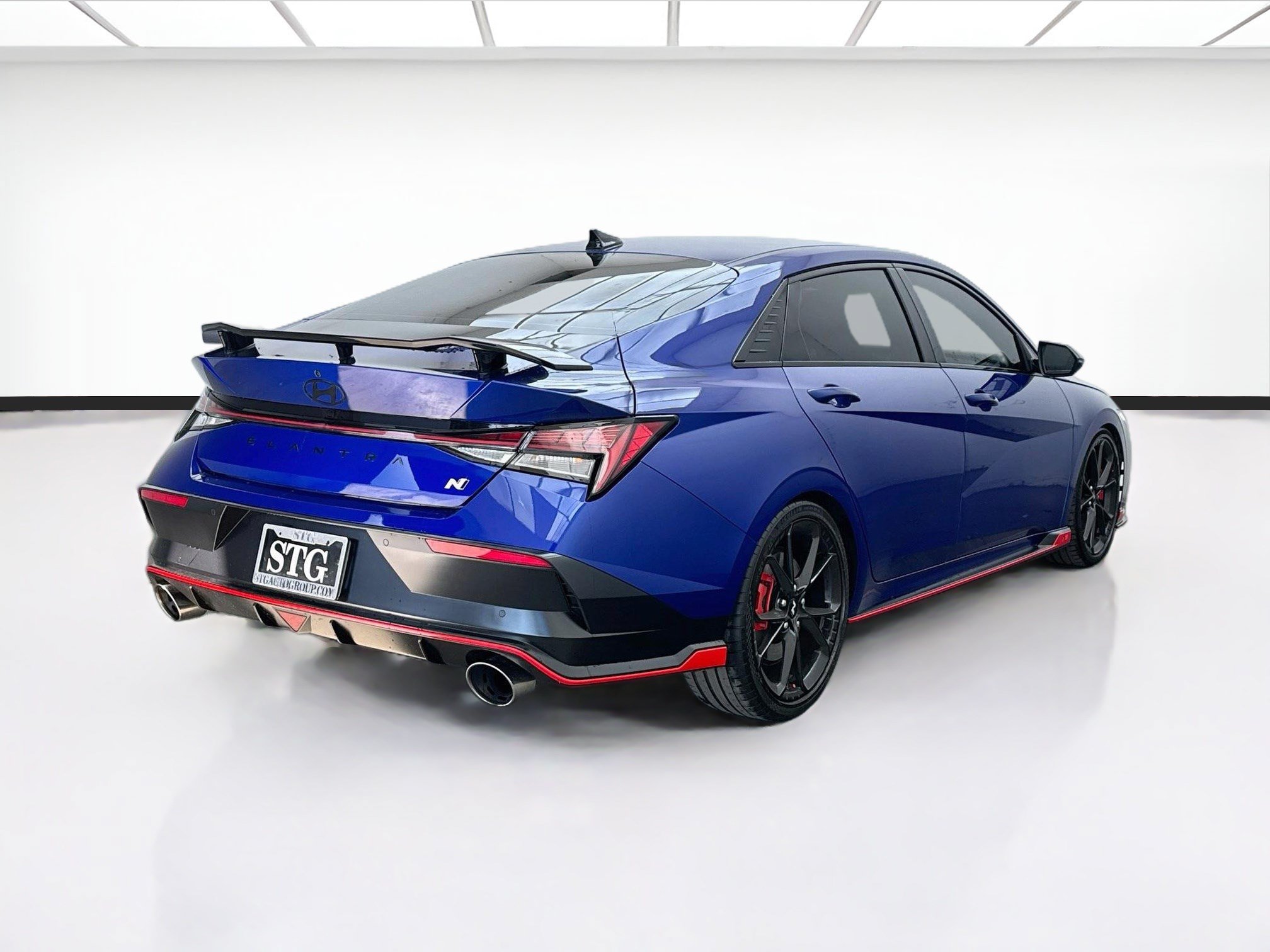 Used 2025 Hyundai Elantra N FWD image 4
