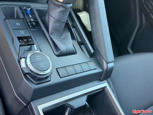 New 2026 Toyota Tacoma SR5 AWD/4WD image 22