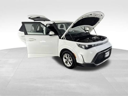 Certified 2023 Kia Soul LX w/ Option Group 015 FWD image 14