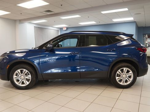 Used 2022 Chevrolet Blazer LT image 2