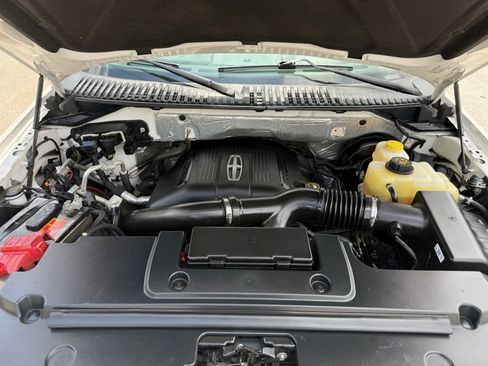 Used 2017 Lincoln Navigator L Reserve RWD image 17