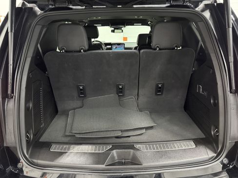 Used 2025 GMC Yukon Denali image 14