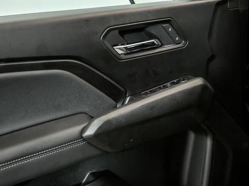 Used 2025 GMC Canyon Elevation w/ Convenience Package AWD/4WD image 9