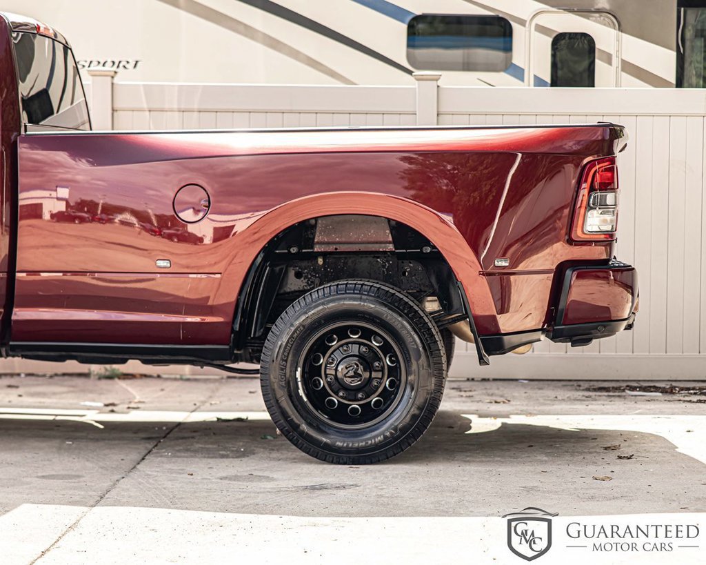 Used 2024 RAM 3500 Big Horn w/ Night Edition AWD/4WD image 6