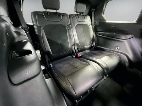 Used 2023 Jeep Grand Cherokee L Laredo AWD/4WD image 24