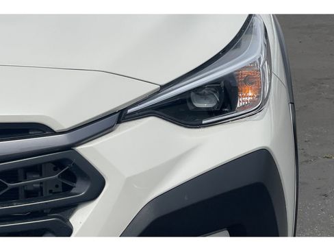 Used 2024 Subaru Crosstrek 2.0i Premium image 19