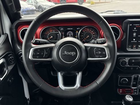 Used 2023 Jeep Wrangler Unlimited Rubicon image 16