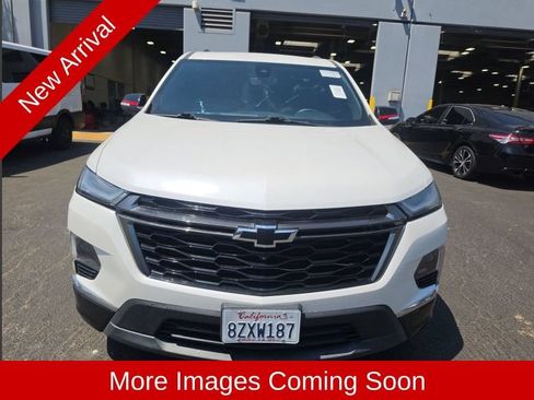 Used 2022 Chevrolet Traverse Premier w/ Redline Edition FWD image 2