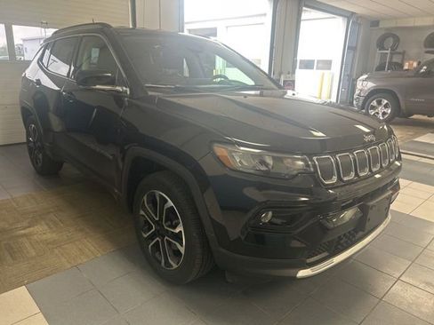 Used 2022 Jeep Compass Limited AWD/4WD image 1