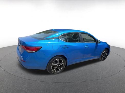 Used 2025 Nissan Sentra SV FWD image 12