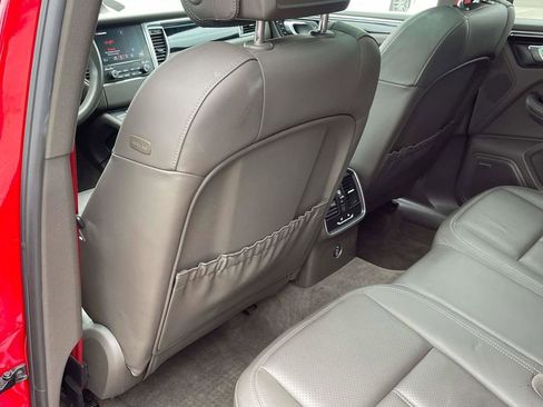 Used 2017 Porsche Macan S image 8