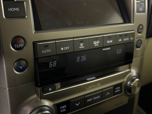 Used 2021 Lexus GX 460 Premium w/ Premium Package image 21