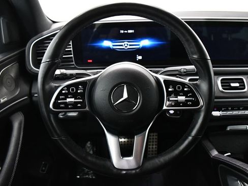 Used 2023 Mercedes-Benz GLS 580 4MATIC image 9