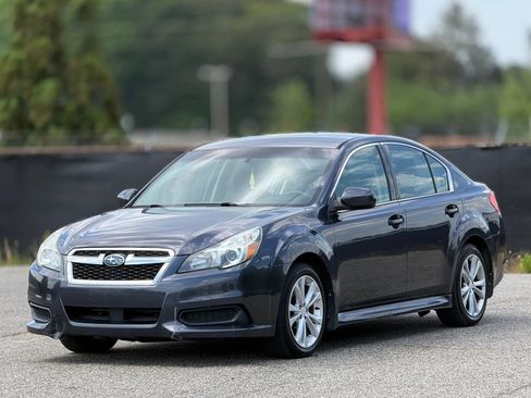 Used 2013 Subaru Legacy 2.5i Premium w/ All-Weather Pkg AWD/4WD image 6