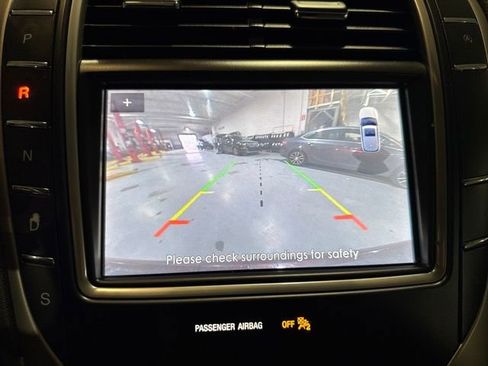 Used 2020 Lincoln Nautilus FWD image 20