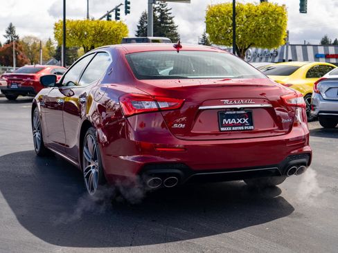Used 2018 Maserati Ghibli S GranSport Q4 AWD/4WD image 12