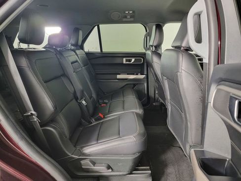 Certified 2023 Ford Explorer XLT w/ Equipment Group 202A AWD/4WD image 18
