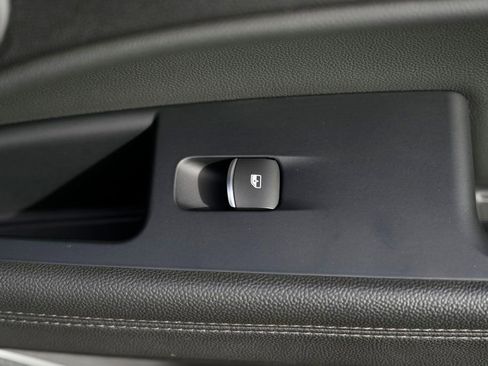 Used 2019 Alfa Romeo Stelvio Ti image 40