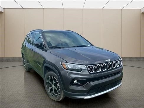 Used 2024 Jeep Compass Limited AWD/4WD image 8