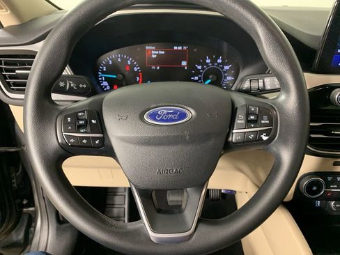 Used 2020 Ford Escape SE image 20
